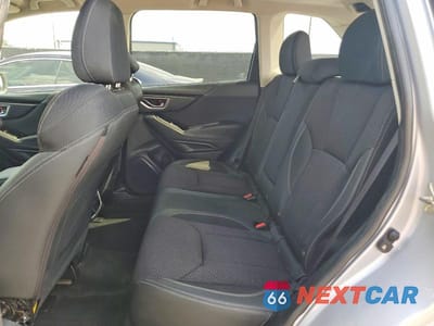 Zdjęcie 11 z 14 samochodu: 2019 SUBARU FORESTER PREMIUM VIN:JF2SKAEC7KH474626 - miniatura