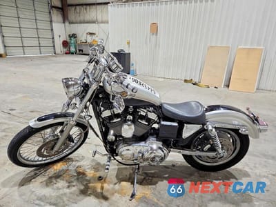 Trzecie zdjęcie samochodu z tyłu: 2003 HARLEY-DAVIDSON XL1200 C ANNIVERSARY VIN:1HD1CGP523K417942 - miniatura
