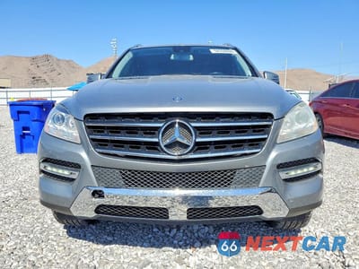 Piąte zdjęcie samochodu w środku: 2014 MERCEDES-BENZ ML 350 VIN:4JGDA5JBXEA361647 - miniatura