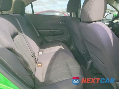 Zdjęcie 10 z 12 samochodu: 2015 CHEVROLET SONIC LT VIN:1G1JC5SH5F4119653 - miniatura