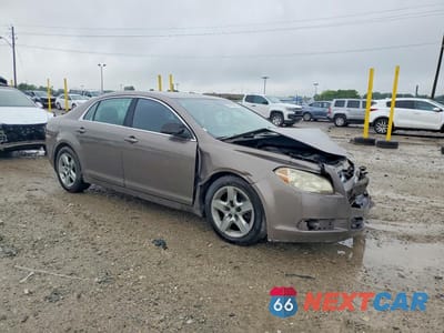 Czwarte zdjęcie samochodu z boku: 2011 CHEVROLET MALIBU LS VIN:1G1ZB5E12BF121833 - miniatura