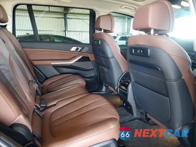 Zdjęcie 11 z 14 samochodu: 2021 BMW X7 XDRIVE40I VIN:5UXCW2C01M9E73475 - miniatura