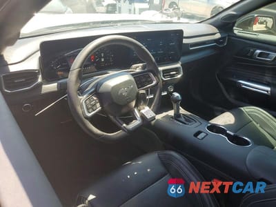 Zdjęcie 8 z 12 samochodu: 2025 FORD MUSTANG GT VIN:1FAGP8FF9S5125966 - miniatura