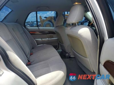 Zdjęcie 10 z 12 samochodu: 2003 MERCURY GRAND MARQUIS LS VIN:2MEFM75W93X675953 - miniatura