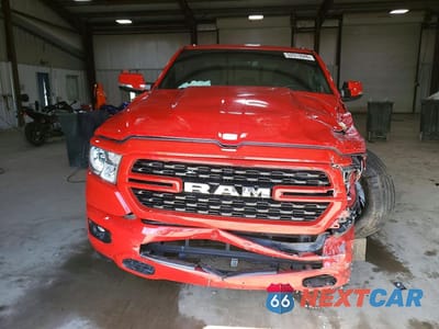 Piąte zdjęcie samochodu w środku: 2022 RAM 1500 BIG HORN VIN:1C6SRFBT8NN182430 - miniatura