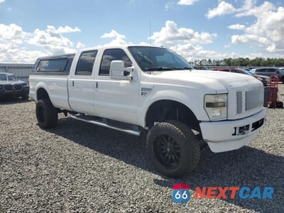 Czwarte zdjęcie samochodu z boku: 2008 FORD F250 SUPER DUTY VIN:1FTSW21R78ED29096 - miniatura