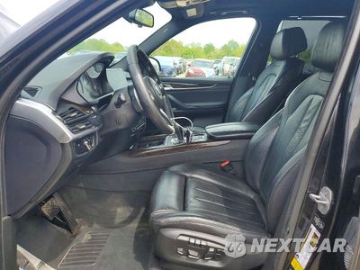 Zdjęcie 7 z 13 samochodu: 2014 BMW X5 XDRIVE50I VIN:5UXKR6C53E0J72764 - miniatura