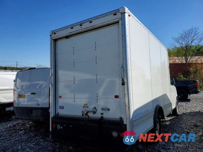 Trzecie zdjęcie samochodu z tyłu: 2024 CHEVROLET EXPRESS DELIVERY TRUCK VIN:1GB0GRFP0R1181097 - miniatura