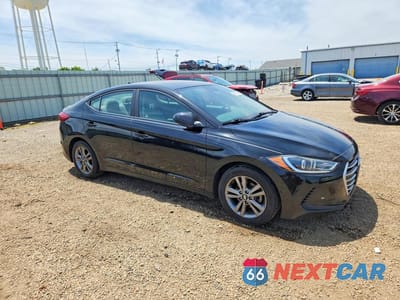 Czwarte zdjęcie samochodu z boku: 2017 HYUNDAI ELANTRA SE VIN:KMHD84LF6HU201399 - miniatura