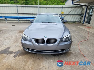 Piąte zdjęcie samochodu w środku: 2010 BMW 535 XI VIN:WBANV9C52AC391006 - miniatura