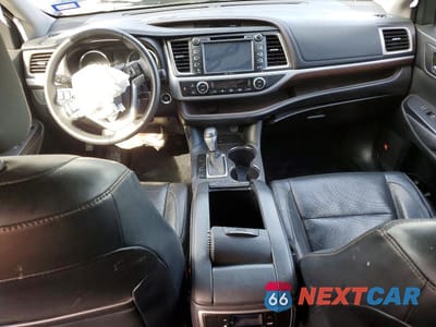Zdjęcie 8 z 12 samochodu: 2015 TOYOTA HIGHLANDER LIMITED VIN:5TDYKRFH3FS075845 - miniatura