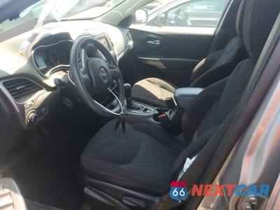 Zdjęcie 7 z 13 samochodu: 2021 JEEP CHEROKEE LATITUDE VIN:1C4PJLCB0MD113195 - miniatura