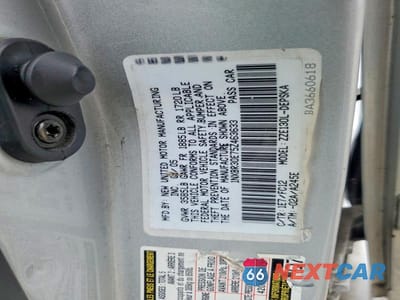 Zdjęcie 12 z 12 samochodu: 2005 TOYOTA COROLLA S VIN:1NXBR30E75Z463633 - miniatura