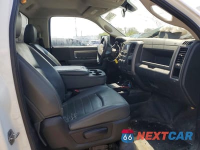 Zdjęcie 10 z 12 samochodu: 2014 RAM 2500 ST VIN:3C6LR5AT3EG142801 - miniatura