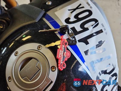 Zdjęcie 8 z 9 samochodu: 2022 YAMAHA MT09 D VIN:JYARN72E8NA000898 - miniatura