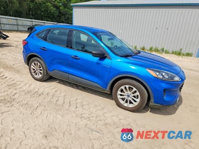 Czwarte zdjęcie samochodu z boku: 2020 FORD ESCAPE S VIN:1FMCU0F6XLUB77113 - miniatura