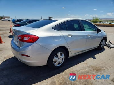 Trzecie zdjęcie samochodu z tyłu: 2017 CHEVROLET CRUZE LS VIN:1G1BC5SMXH7128884 - miniatura