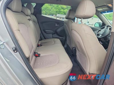 Zdjęcie 11 z 13 samochodu: 2015 HYUNDAI TUCSON SE VIN:KM8JUCAG6FU117486 - miniatura