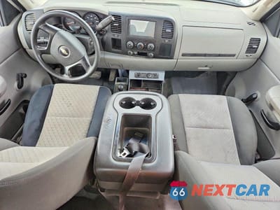 Zdjęcie 8 z 12 samochodu: 2009 CHEVROLET SILVERADO K1500 VIN:1GCEK19069Z205601 - miniatura