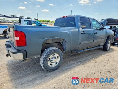 Trzecie zdjęcie samochodu z tyłu: 2008 CHEVROLET SILVERADO C2500 HEAVY DUTY VIN:1GCHC23K48F204070 - miniatura