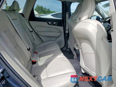 Zdjęcie 11 z 13 samochodu: 2020 VOLVO XC60 T5 MOMENTUM VIN:YV4102RKXL1544831 - miniatura