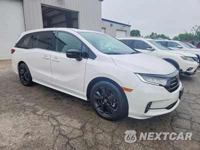 Czwarte zdjęcie samochodu z boku: 2024 HONDA ODYSSEY SPORT VIN:5FNRL6H75RB068540 - miniatura