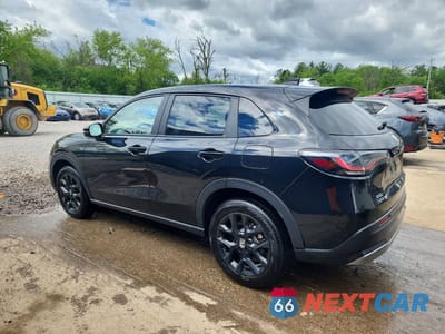 Drugie zdjęcie samochodu z przodu: 2025 HONDA HR-V SPORT VIN:3CZRZ2H52SM768937 - miniatura