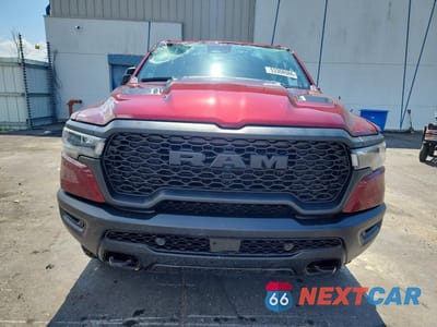 Piąte zdjęcie samochodu w środku: 2025 RAM 1500 REBEL VIN:1C6SRFLPXSN763635 - miniatura