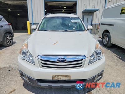 Piąte zdjęcie samochodu w środku: 2010 SUBARU OUTBACK 2.5I PREMIUM VIN:4S4BRBCC6A3378660 - miniatura