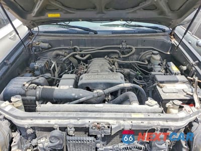 Zdjęcie 12 z 13 samochodu: 2005 TOYOTA SEQUOIA LIMITED VIN:5TDBT48A05S234910 - miniatura