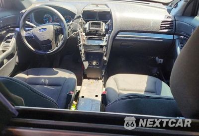 Zdjęcie 8 z 13 samochodu: 2017 FORD EXPLORER POLICE INTERCEPTOR VIN:1FM5K8AR9HGD65495 - miniatura