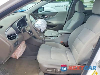 Zdjęcie 7 z 12 samochodu: 2019 CHEVROLET MALIBU LT VIN:1G1ZD5ST3KF165114 - miniatura