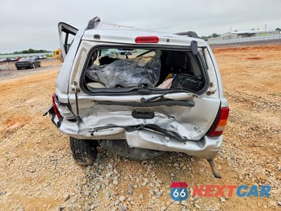 Zdjęcie 6 z 12 samochodu: 2004 JEEP GRAND CHEROKEE LAREDO VIN:1J8GX48S54C143093 - miniatura