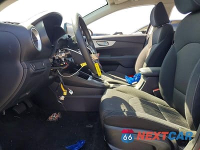 Zdjęcie 7 z 12 samochodu: 2024 KIA FORTE LXS VIN:3KPF24AD4RE791747 - miniatura