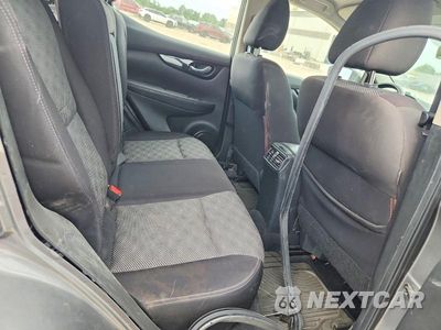 Zdjęcie 10 z 13 samochodu: 2018 NISSAN ROGUE SPORT SV VIN:JN1BJ1CR6JW205202 - miniatura