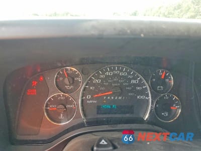 Zdjęcie 9 z 13 samochodu: 2025 CHEVROLET EXPRESS 3500 CARGO DELIVERY VAN VIN:1GCZGHF72S1251069 - miniatura