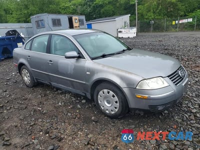 Czwarte zdjęcie samochodu z boku: 2002 VOLKSWAGEN PASSAT GLS VIN:WVWPD63B92P368223 - miniatura