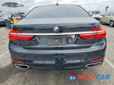 Zdjęcie 6 z 12 samochodu: 2016 BMW 740 I VIN:WBA7E2C52GG738741 - miniatura