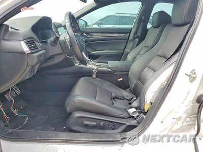 Zdjęcie 7 z 12 samochodu: 2020 HONDA ACCORD VIN:1HGCV1F38LA044012 - miniatura
