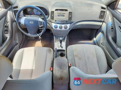 Zdjęcie 8 z 12 samochodu: 2009 HYUNDAI ELANTRA GLS VIN:KMHDU46D79U598337 - miniatura
