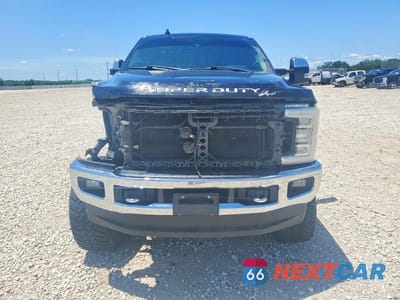 Piąte zdjęcie samochodu w środku: 2019 FORD F250 SUPER DUTY VIN:1FT7W2BT0KEC29705 - miniatura