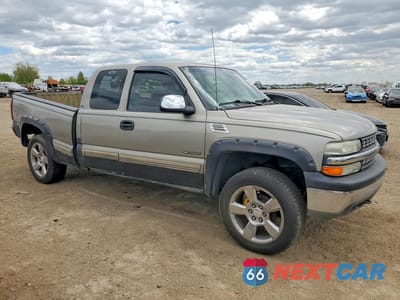 Czwarte zdjęcie samochodu z boku: 1999 CHEVROLET SILVERADO K1500 VIN:1GCEK19V6XE214363 - miniatura
