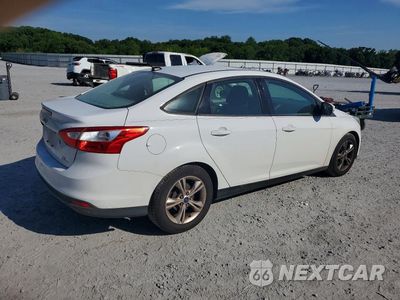 Trzecie zdjęcie samochodu z tyłu: 2014 FORD FOCUS BEV VIN:1FADP3F25EL243693 - miniatura