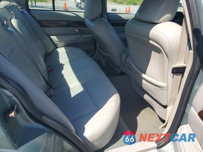 Zdjęcie 10 z 12 samochodu: 2005 MERCURY GRAND MARQUIS LS VIN:2MEHM75W45X643519 - miniatura