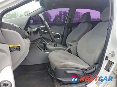 Zdjęcie 7 z 12 samochodu: 2014 HYUNDAI ACCENT SE VIN:KMHCU5AE7EU183630 - miniatura