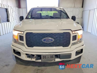 Piąte zdjęcie samochodu w środku: 2018 FORD F150 SUPER CAB VIN:1FTEX1CPXJFB78819 - miniatura