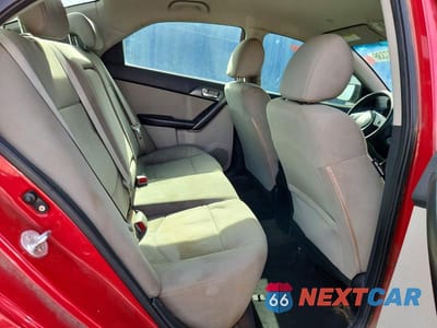 Zdjęcie 10 z 12 samochodu: 2013 KIA FORTE EX VIN:KNAFU4A25D5730658 - miniatura