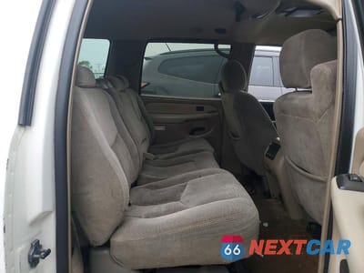 Zdjęcie 11 z 13 samochodu: 2003 CHEVROLET SUBURBAN C1500 VIN:3GNEC16Z33G128748 - miniatura