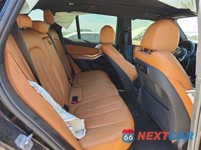 Zdjęcie 10 z 12 samochodu: 2019 BMW X5 XDRIVE40I VIN:5UXCR6C5XKLL10024 - miniatura