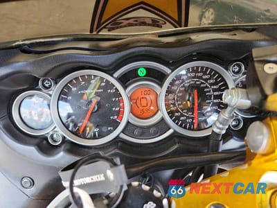Zdjęcie 7 z 9 samochodu: 2011 SUZUKI GSX1300 R VIN:JS1GX72A4B2100760 - miniatura